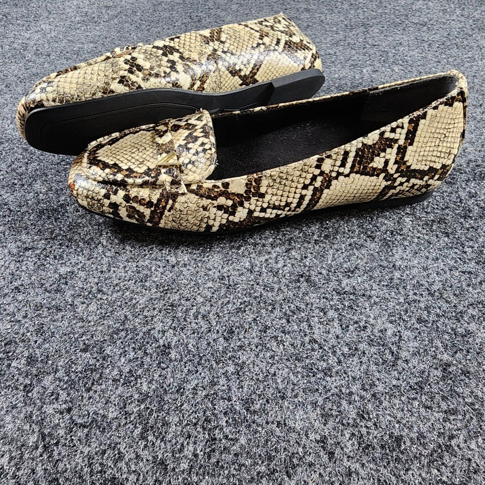 Vionic Hayes Loafers Womens 5 Cream Brown Snakeskin Print Flats Gold V Hardware